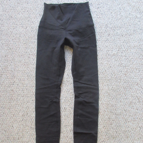 Lululemon Wunder Under Pant - Hi-Rise Black- 2 & 6 - Picture 1 of 8